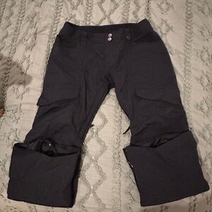 Burton Women’s size Large ski/snowboarding pants